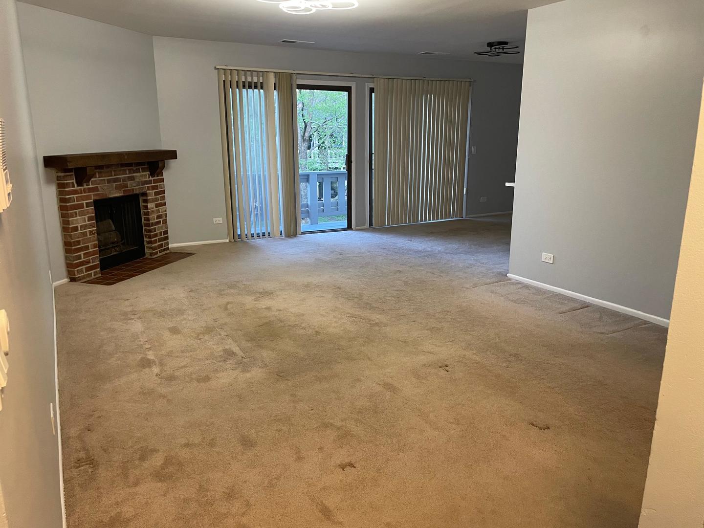 287 Pembridge Lane #B2, Schaumburg, IL