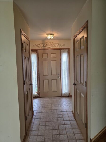 740 Village Circle, Marengo, IL