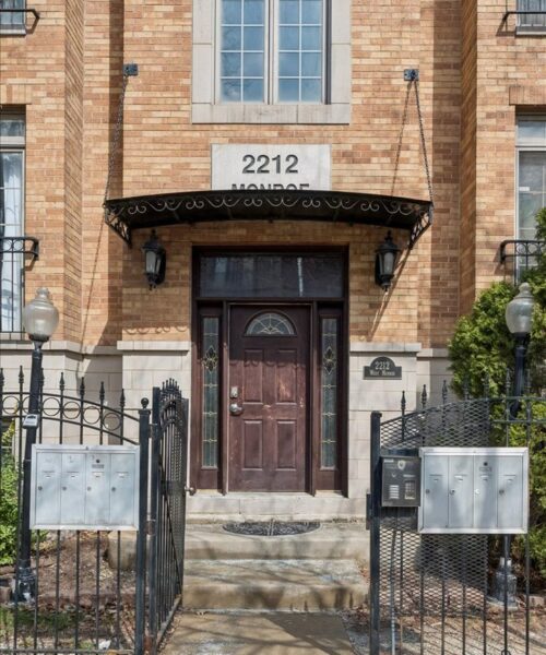 2212 W MONROE Street #1W, Chicago, IL