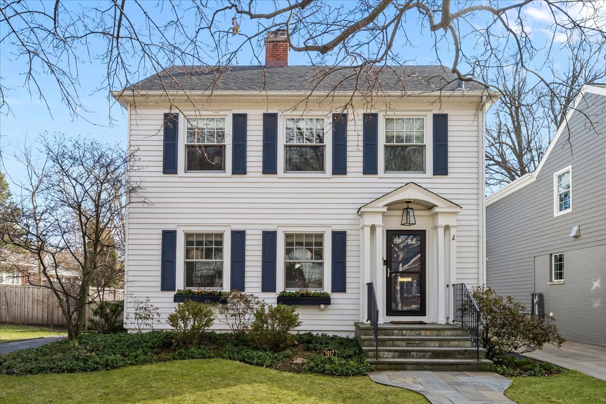 1917 Greenwood Avenue, Wilmette, IL
