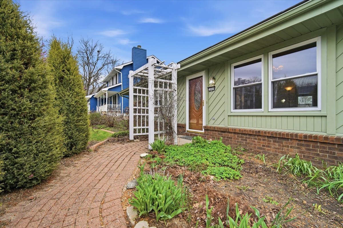 1409 Godfrey Drive, Normal, IL