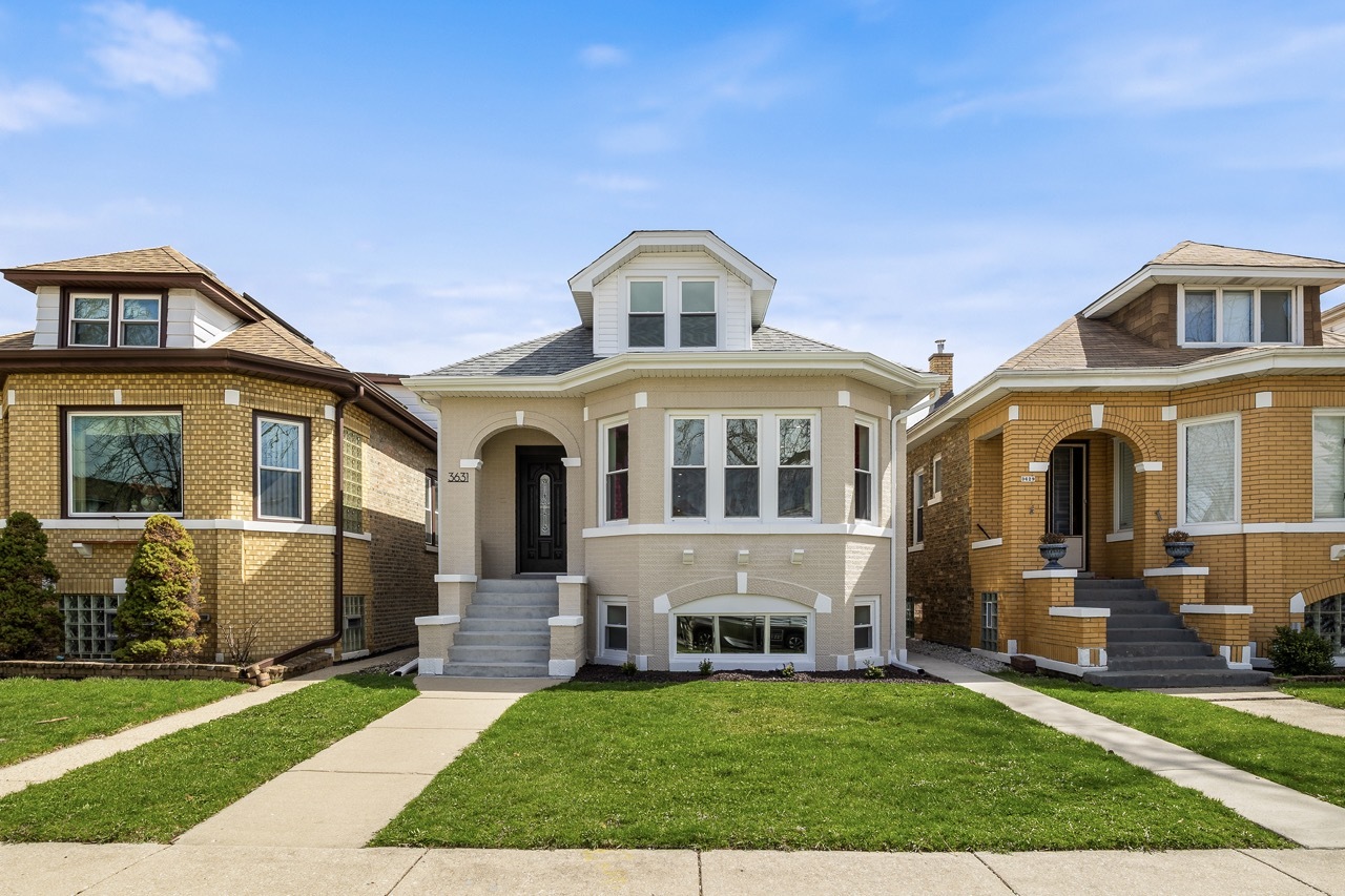 3631 N Sayre Avenue, Chicago, IL