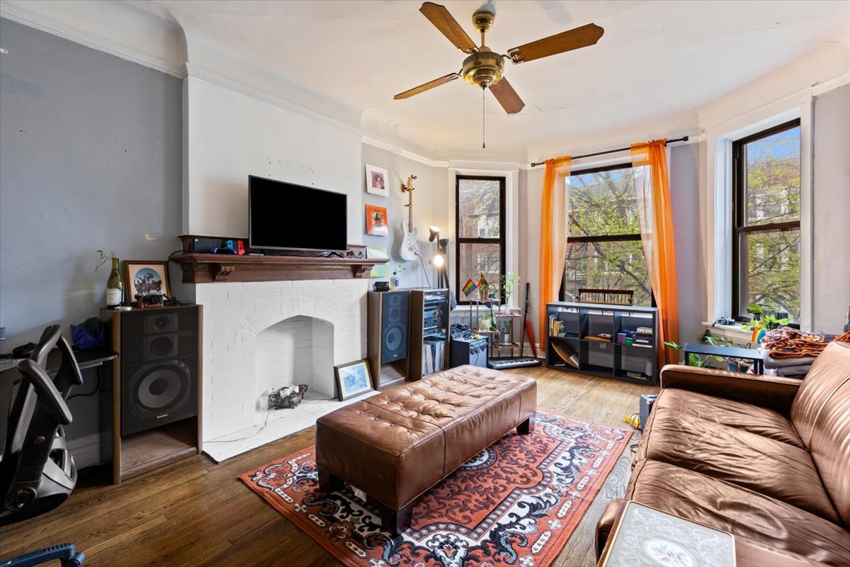 5114 N KENMORE Avenue #2N, Chicago, IL