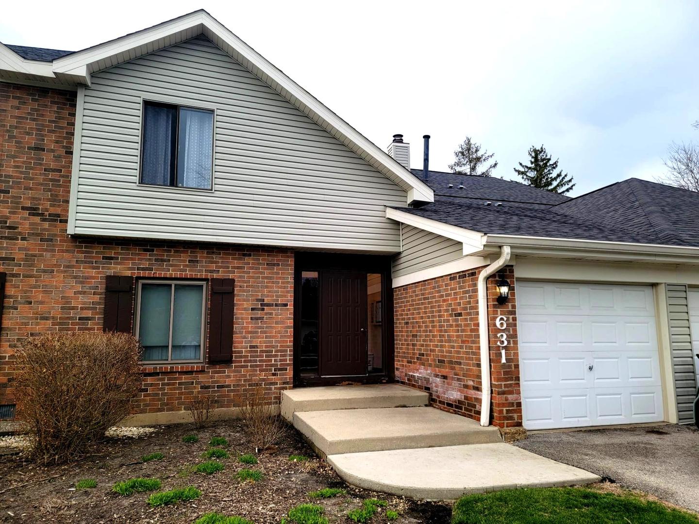 631 Cross Creek Drive #C, Roselle, IL