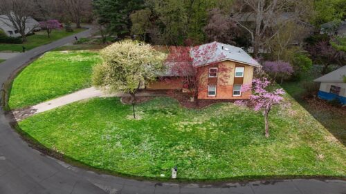 26 Willow Court, Champaign, IL