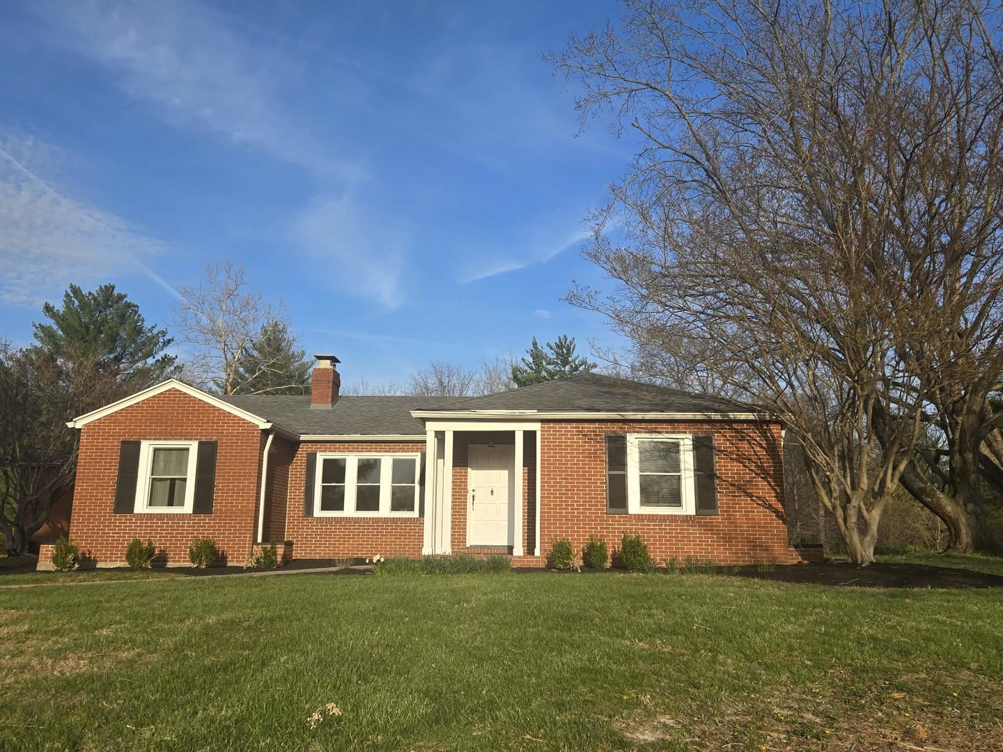 14652 N IL Hwy 37 Highway, Mt Vernon, IL