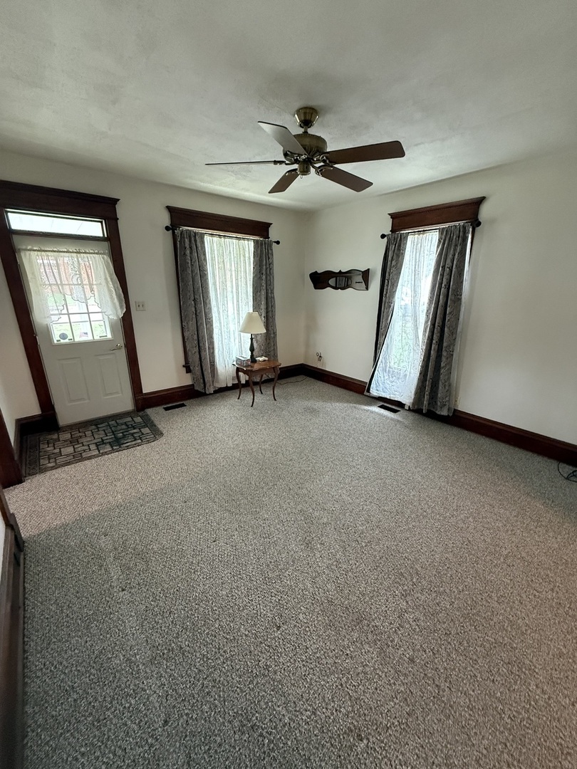 211 N Union Street, Yates City, IL