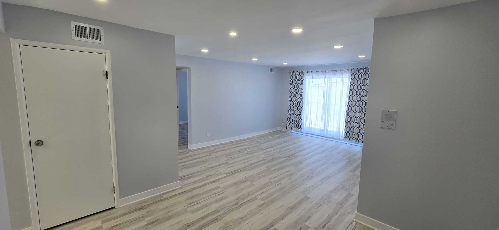 9405 Bay Colony Drive #3W, Des Plaines, IL