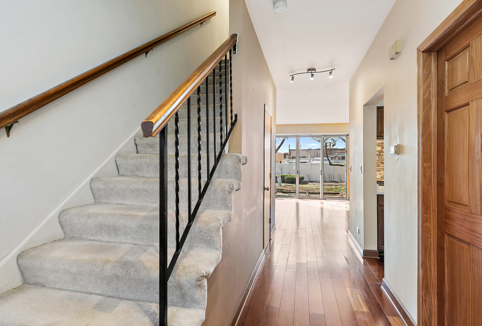 1273 Cranbrook Drive, Schaumburg, IL