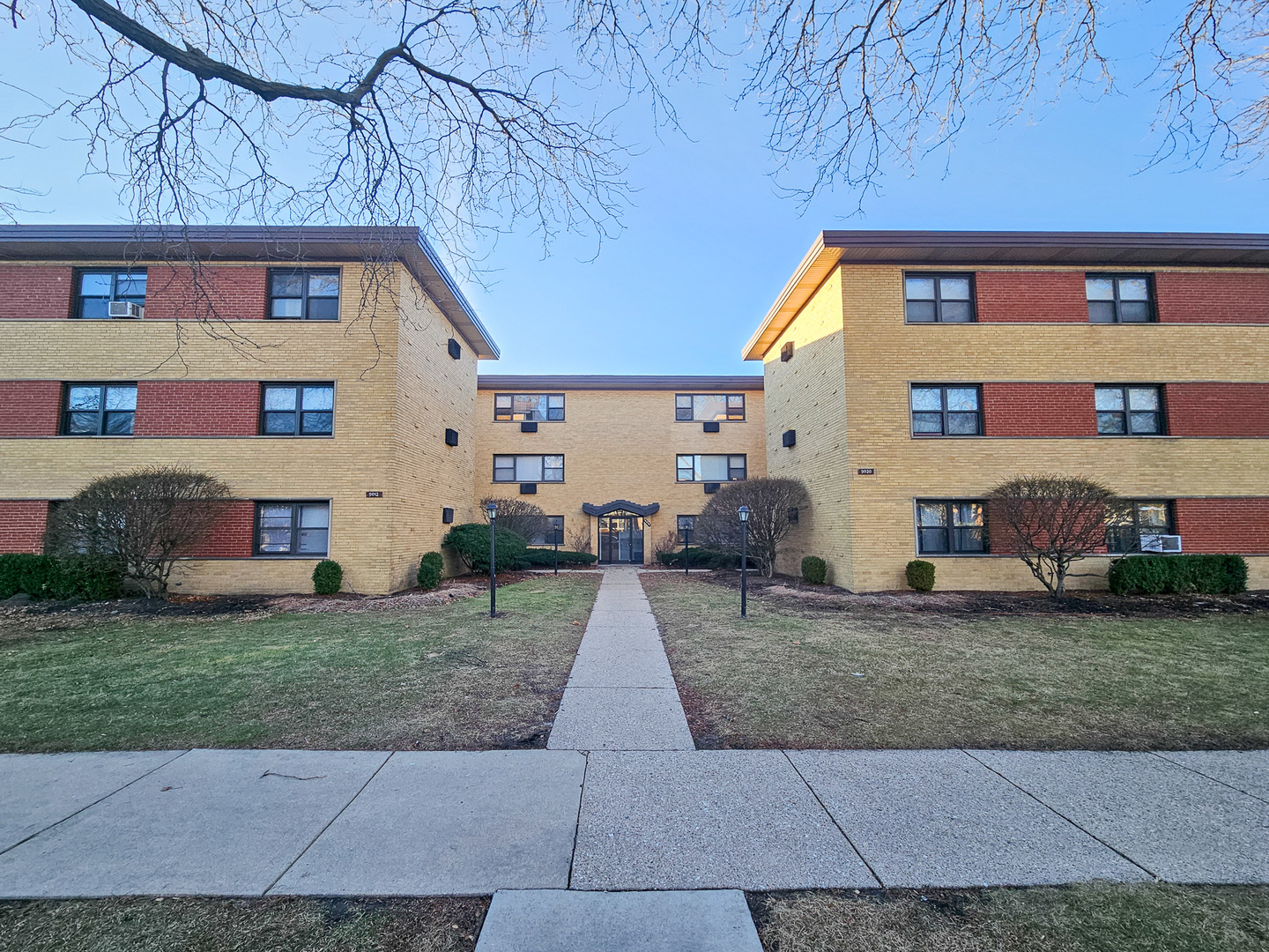 9020 Lamon Avenue #GE, Skokie, IL