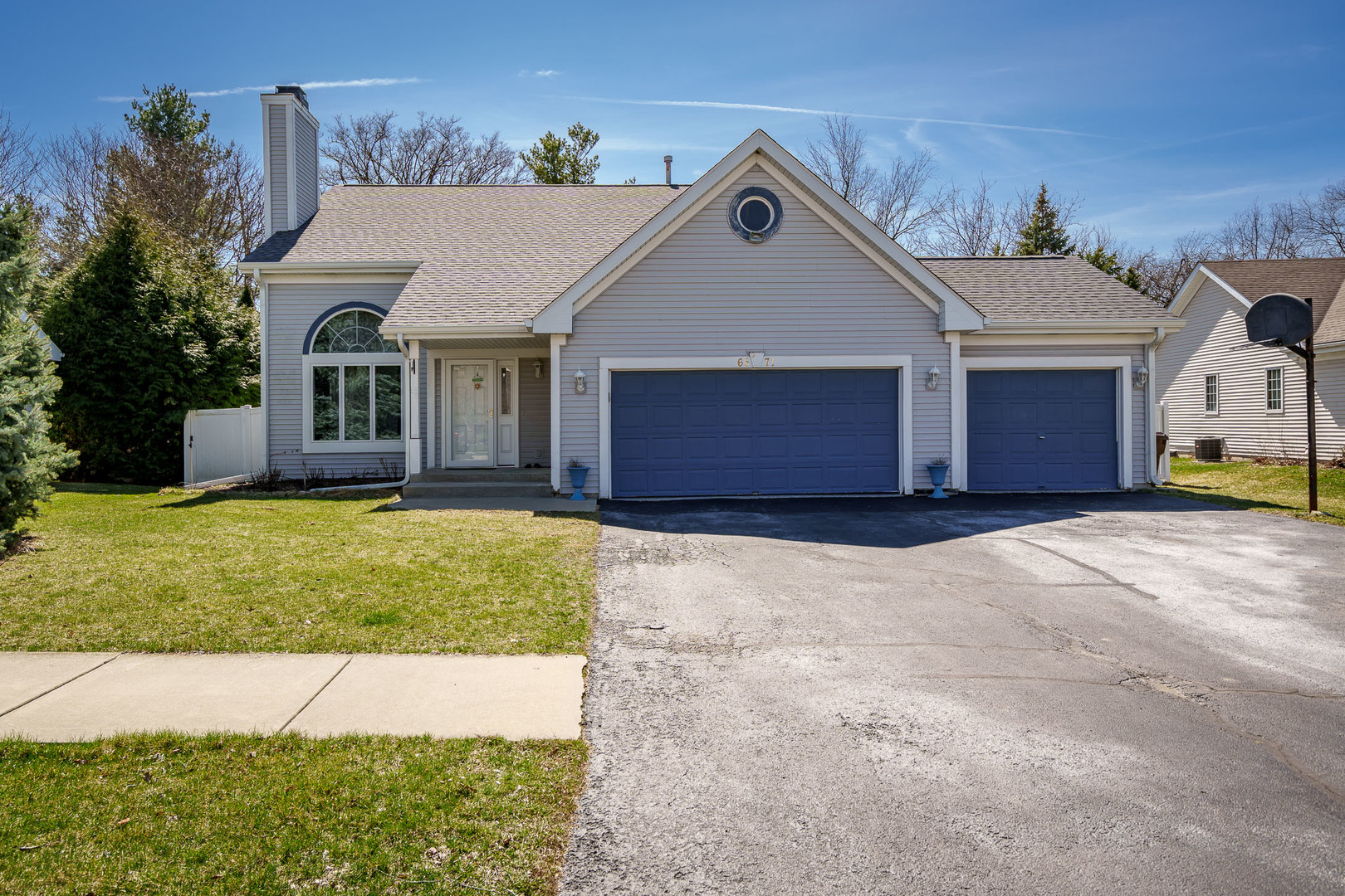 6571 Chartwell Drive, Rockford, IL