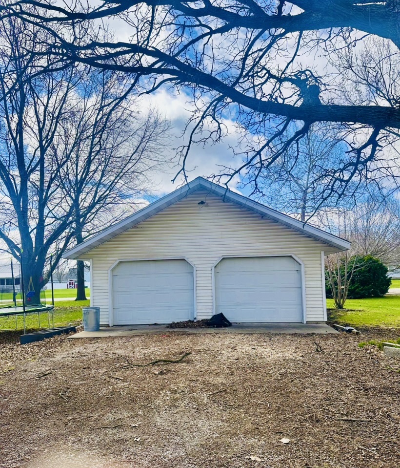 411 E Hamilton Street, Odell, IL