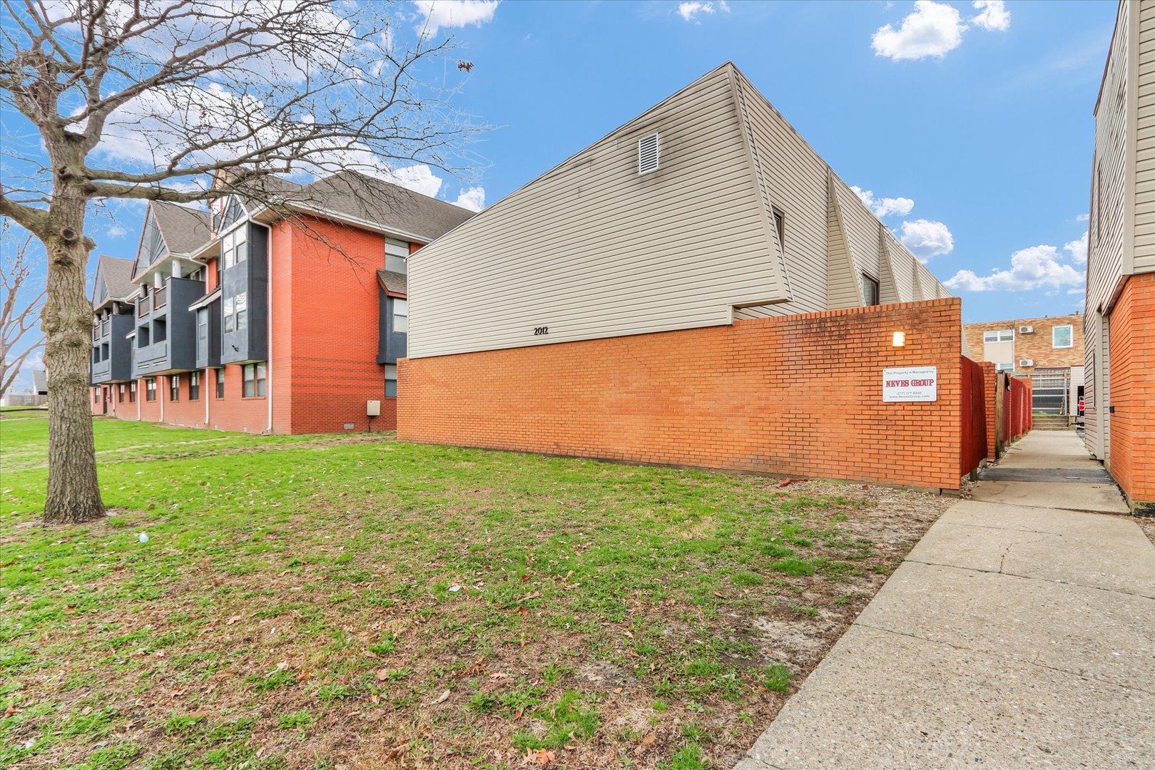 2012 VAWTER Avenue, Urbana, IL