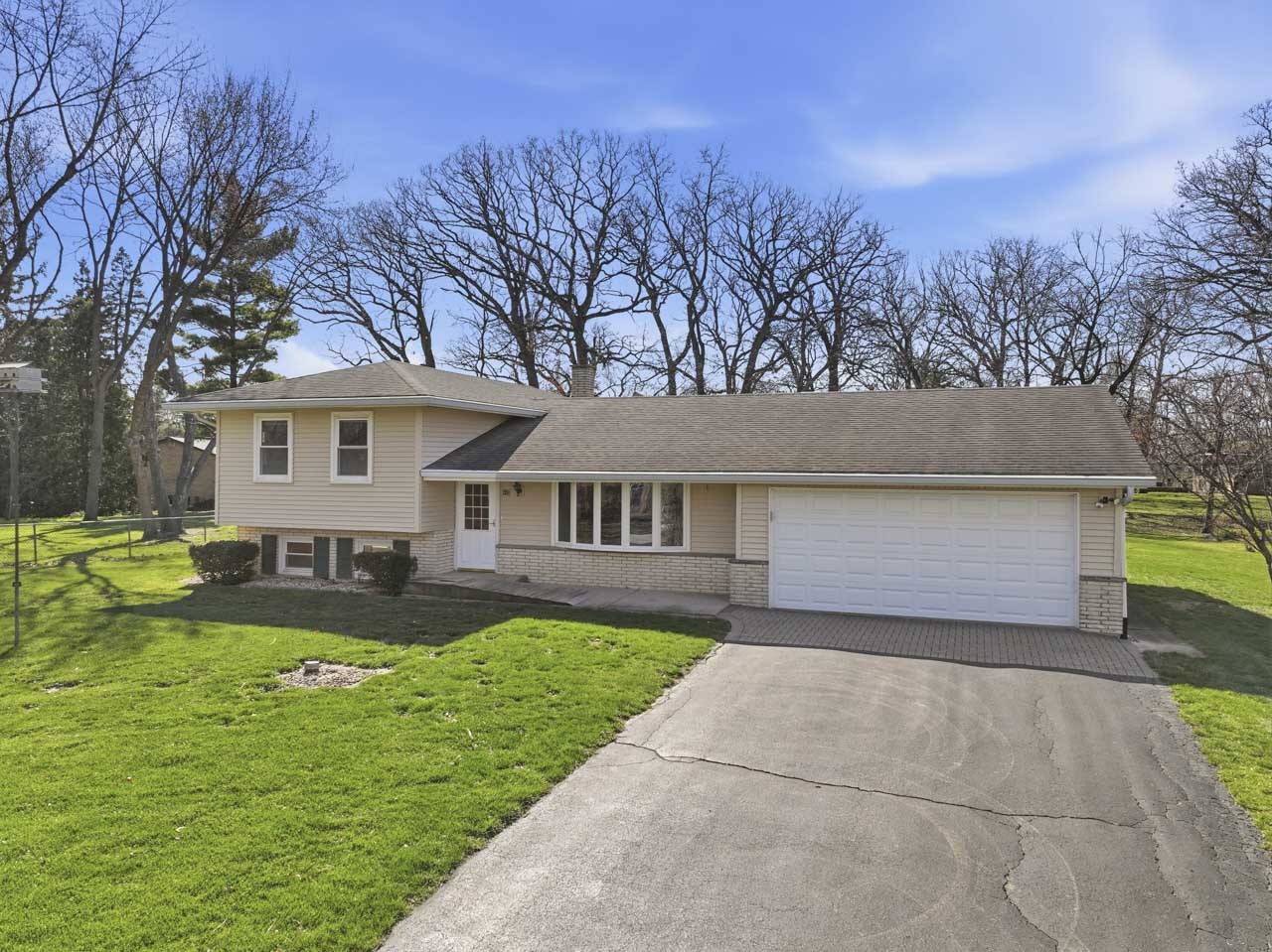 30W445 Arbor Lane, West Chicago, IL
