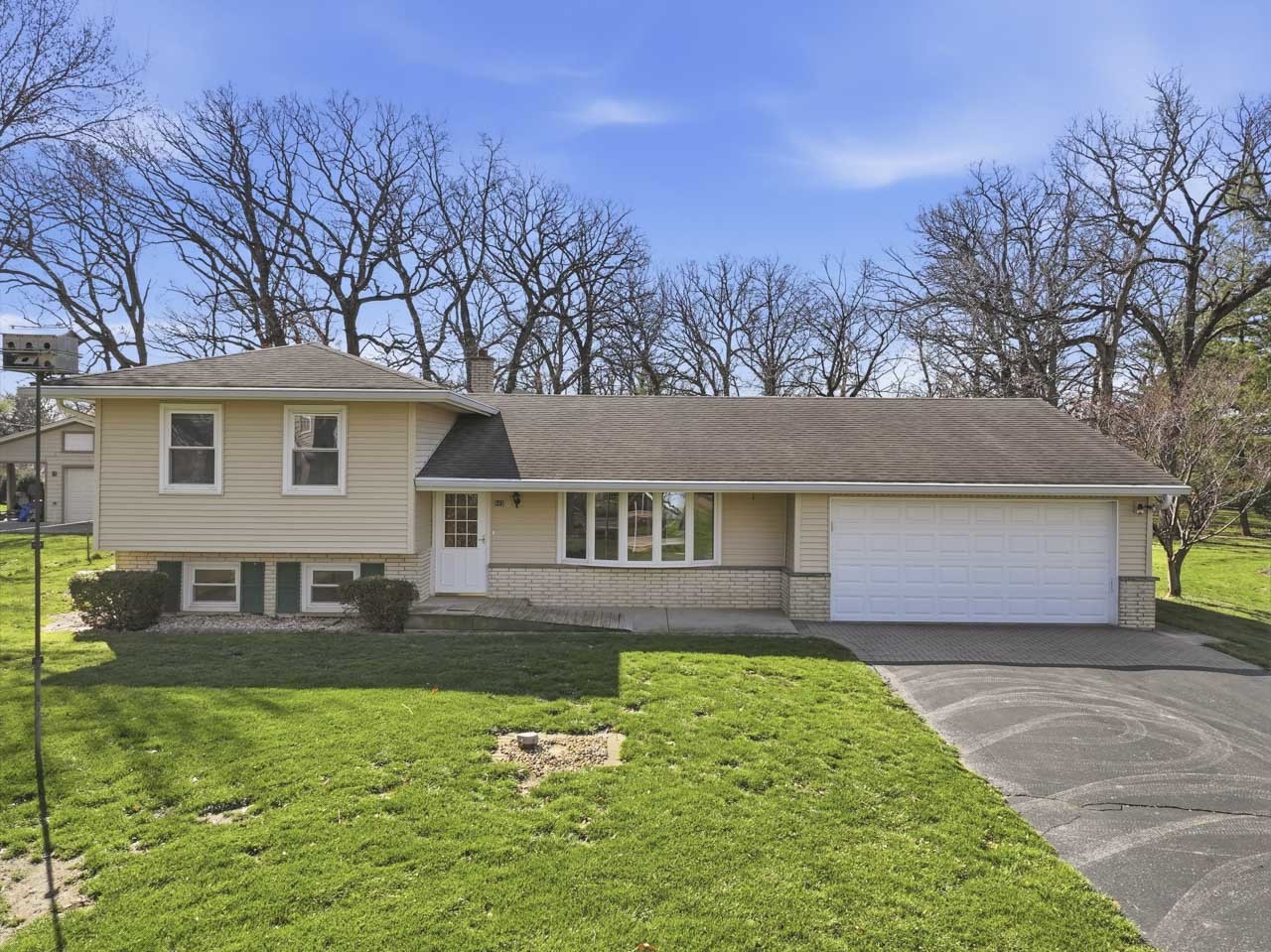30W445 Arbor Lane, West Chicago, IL