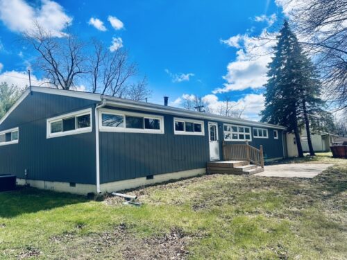 1111 N Bell Avenue, Pontiac, IL