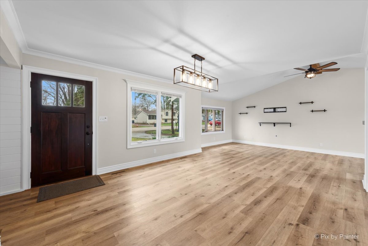 4418 Hickorynut Drive, McHenry, IL