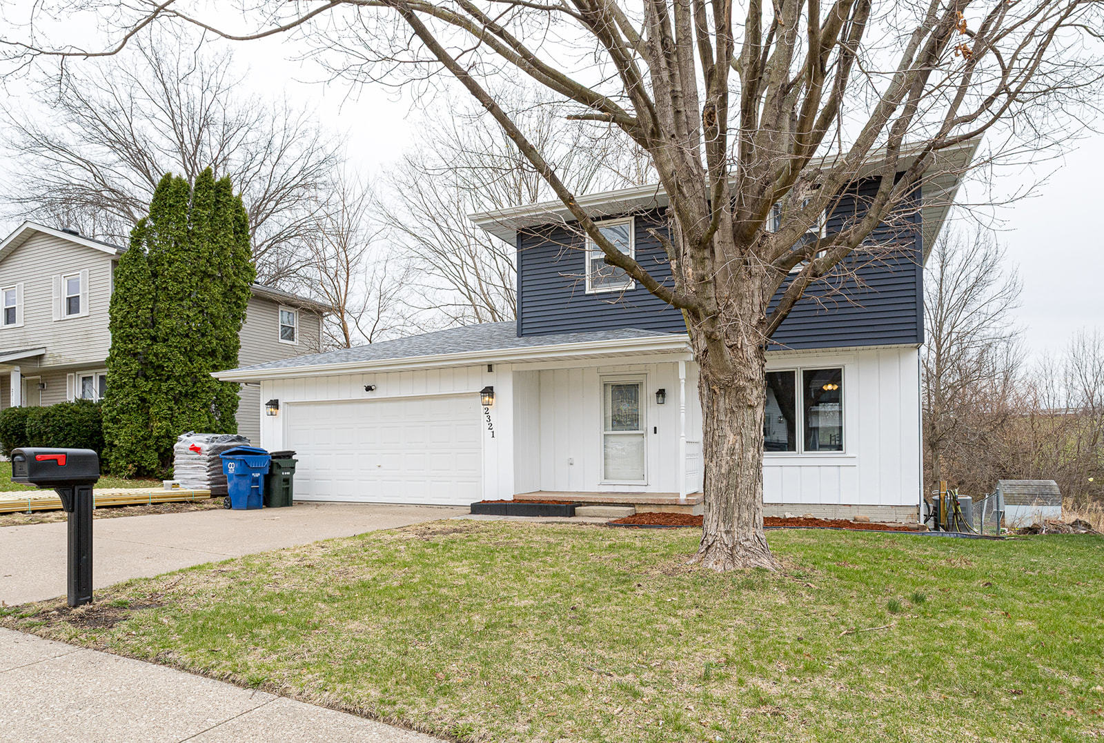 2321 W 57th Street, Davenport, IA