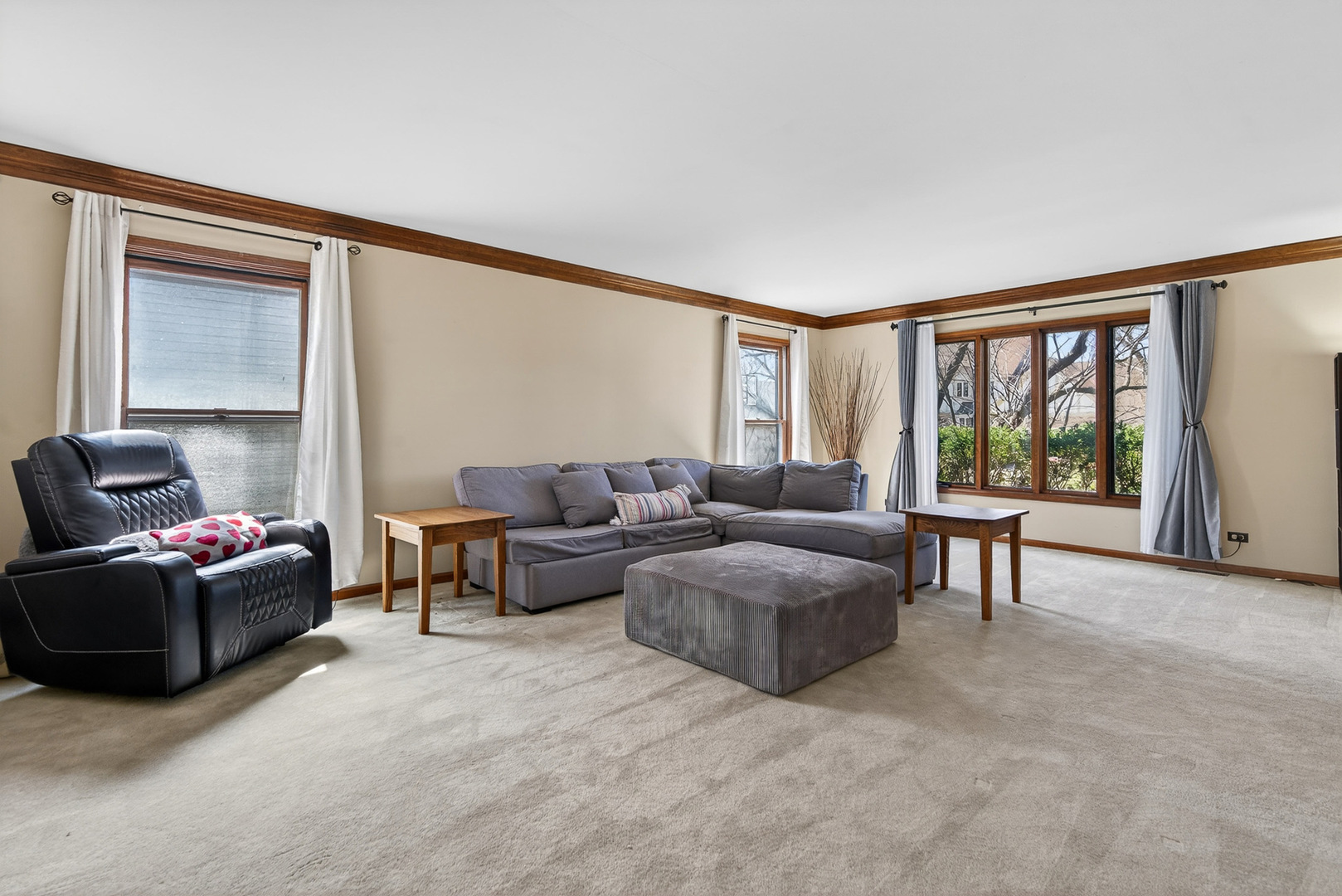 1659 Brittany Lane, Hoffman Estates, IL