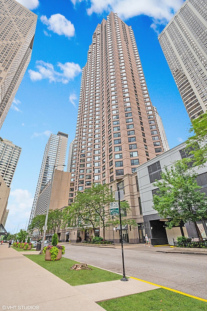 401 E ONTARIO Street #2304, Chicago, IL
