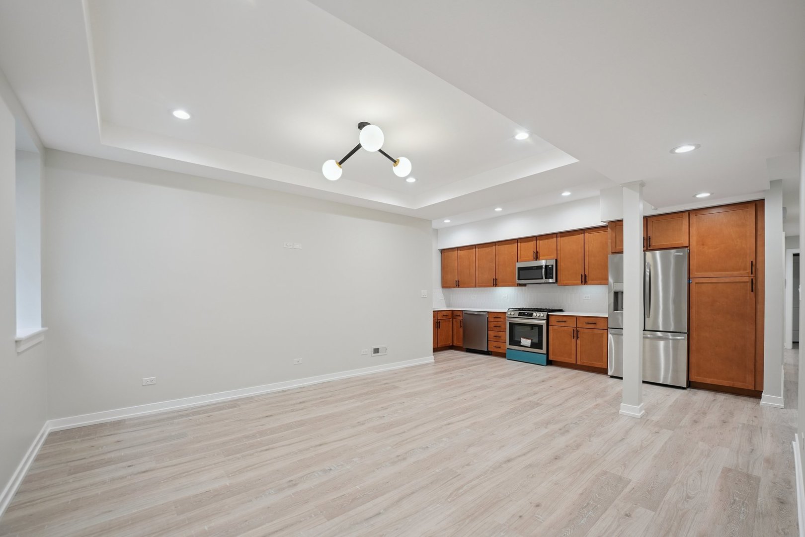 1635 W Warren Boulevard #1, Chicago, IL