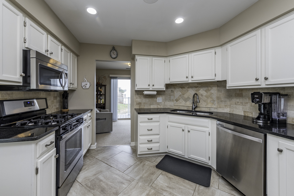 107 Templeton Street, Lake Bluff, IL