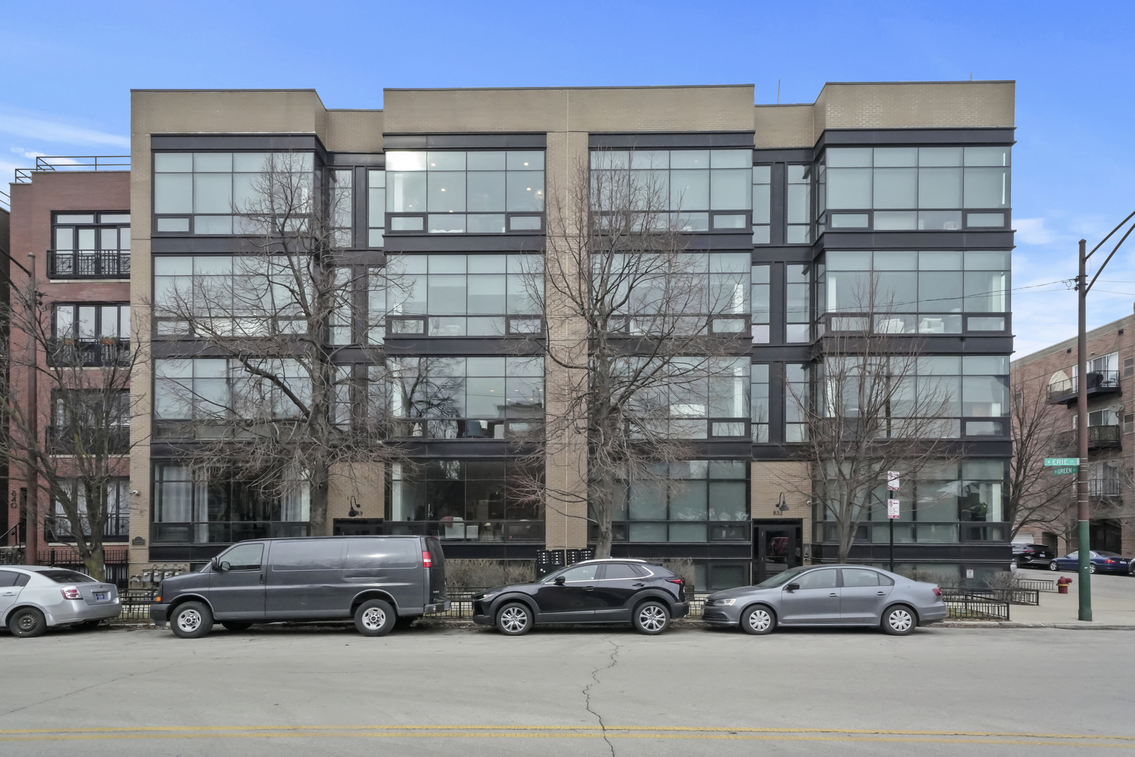 838 W Erie Street #1W, Chicago, IL