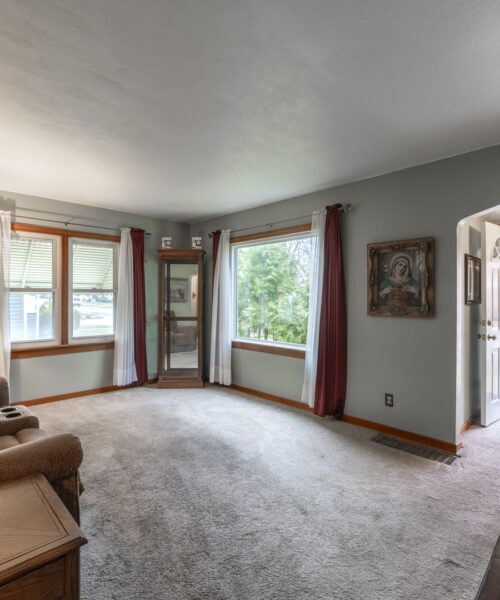 17949 Escanaba Avenue, Lansing, IL