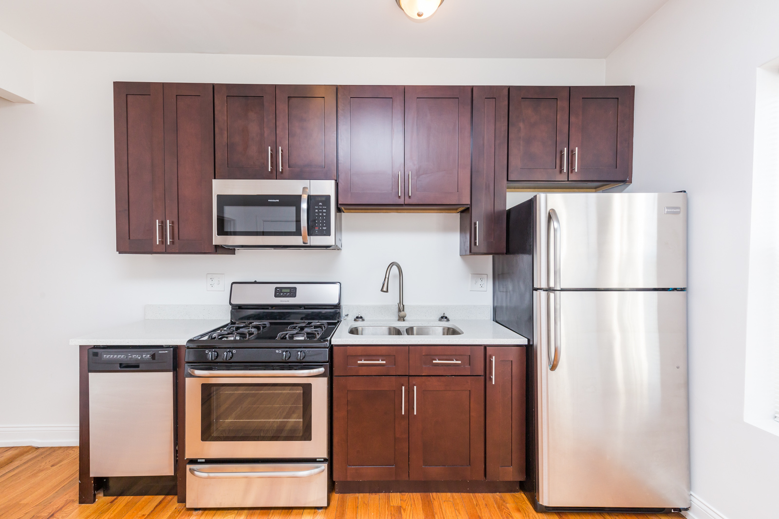 4044 N Milwaukee Avenue #2, Chicago, IL