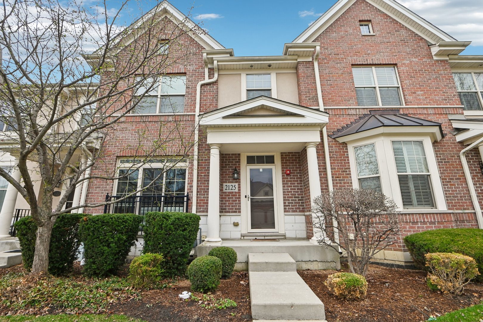 2125 Apple Hill Lane, Buffalo Grove, IL