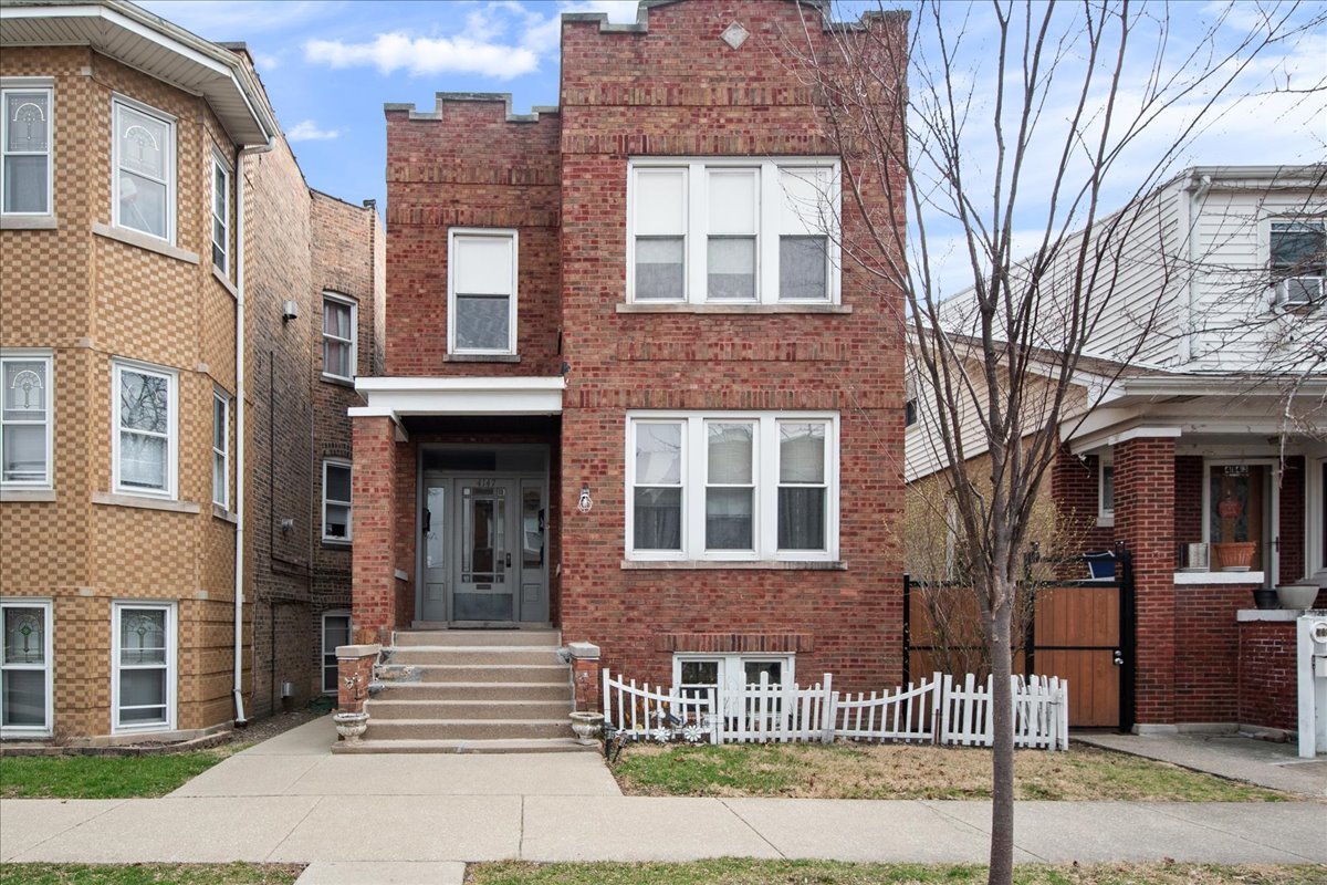 4147 N Marmora Avenue, Chicago, IL