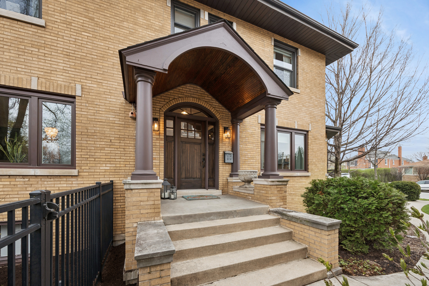 943 N Oak Park Avenue, Oak Park, IL