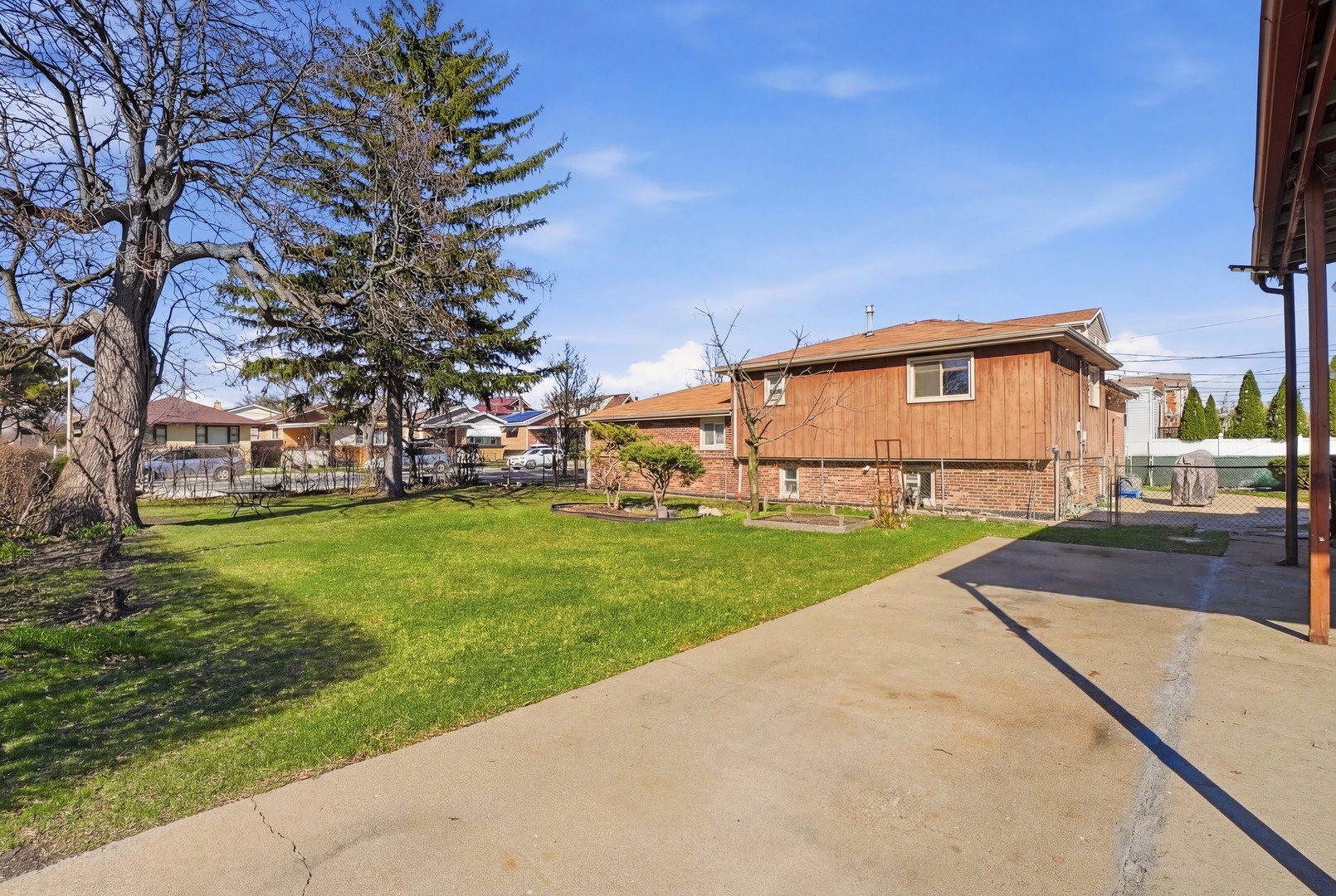 3757 W Marquette Road, Chicago, IL