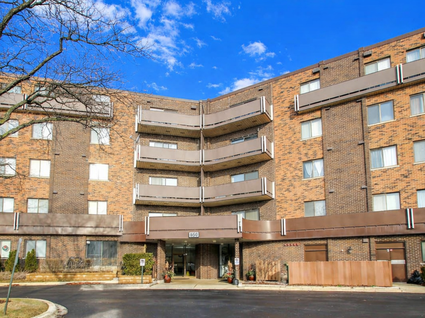 850 Wellington Avenue #403, Elk Grove Village, IL