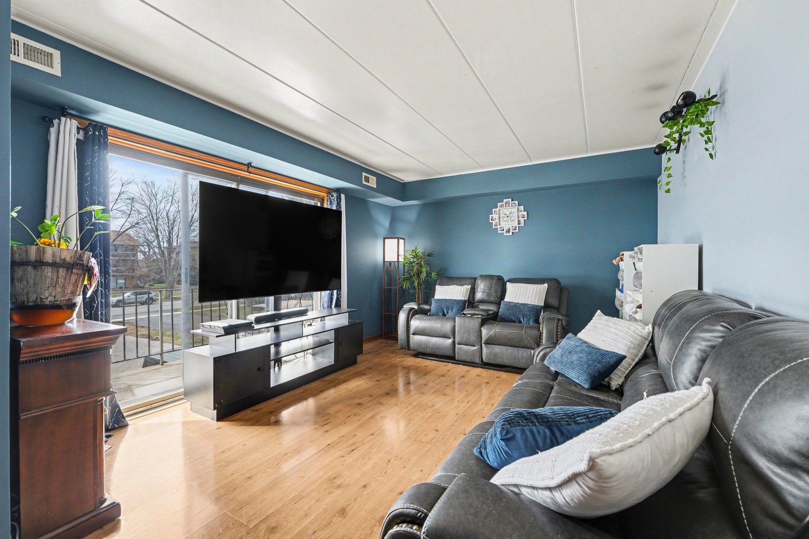 9826 Treetop Drive #2W, Orland Park, IL