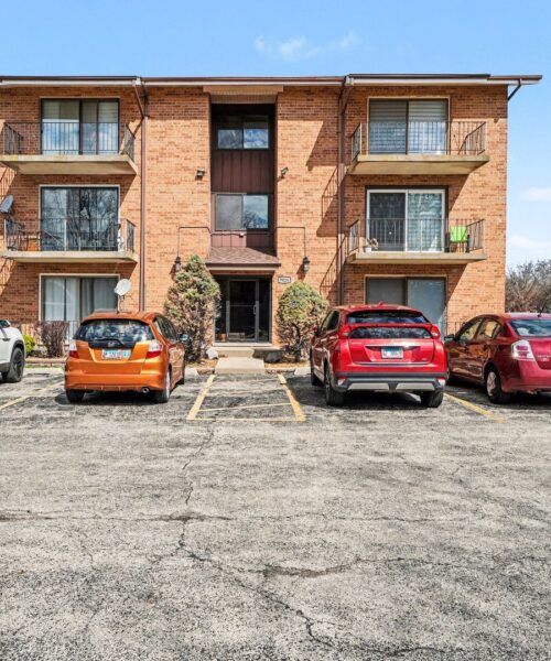9826 Treetop Drive #2W, Orland Park, IL