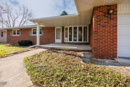 2805 Coventry Court, Bloomington, IL