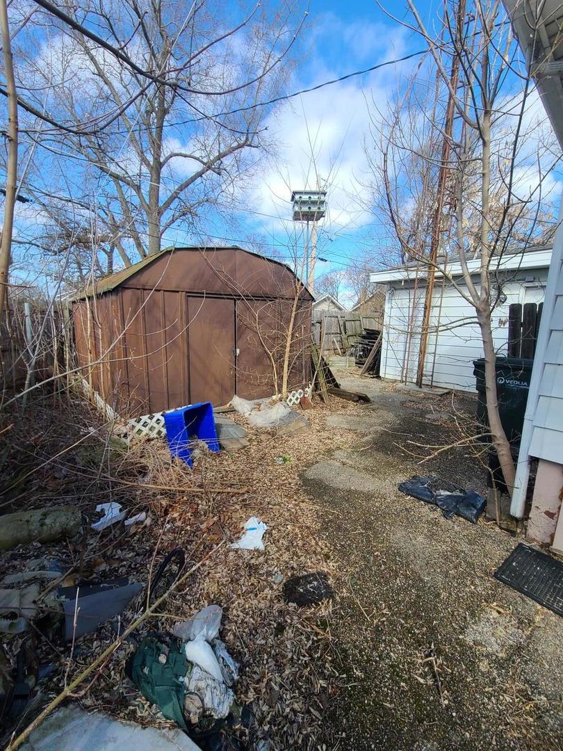 1834 Victoria Avenue, North Chicago, IL