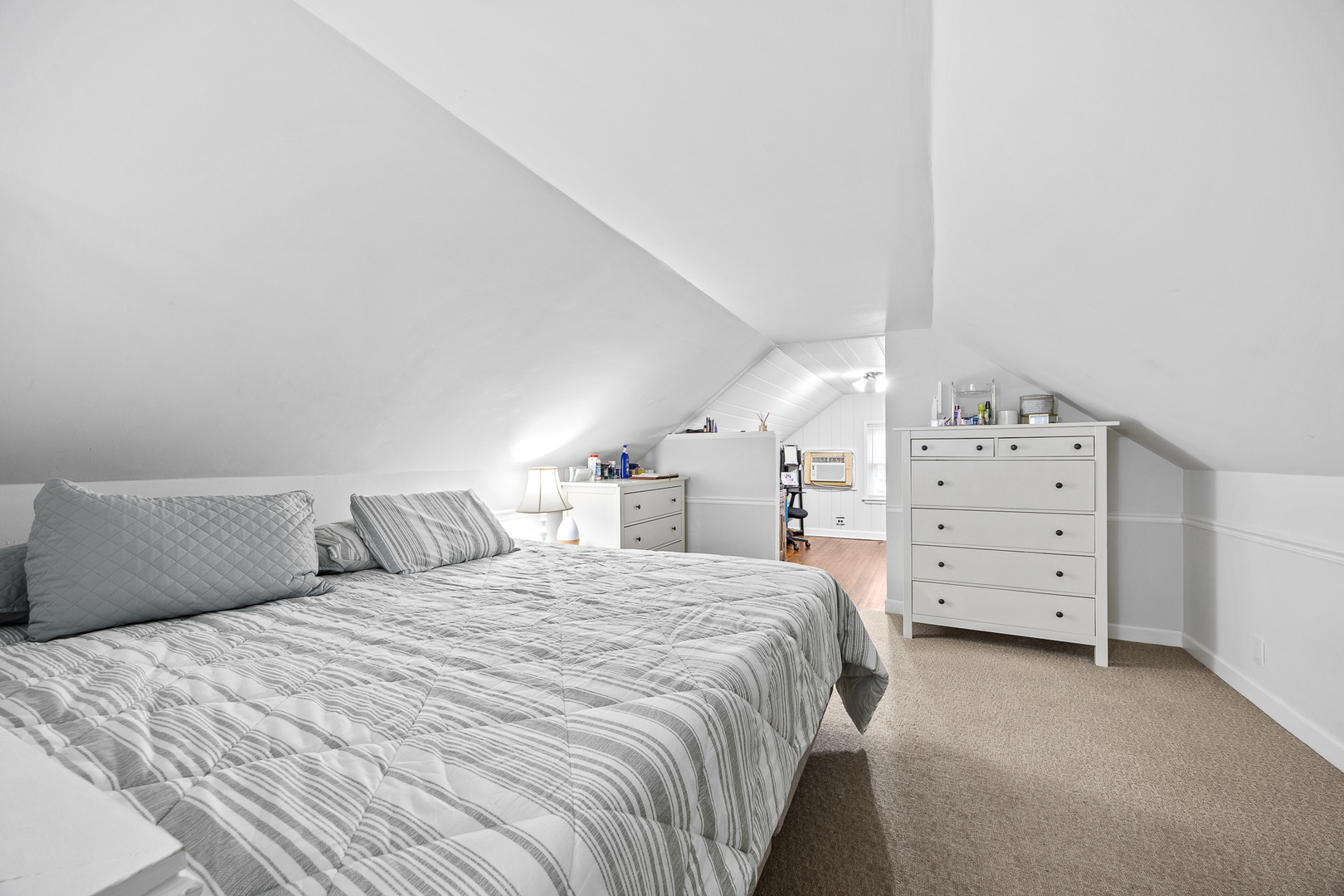 1032 Sheridan Avenue, Deerfield, IL