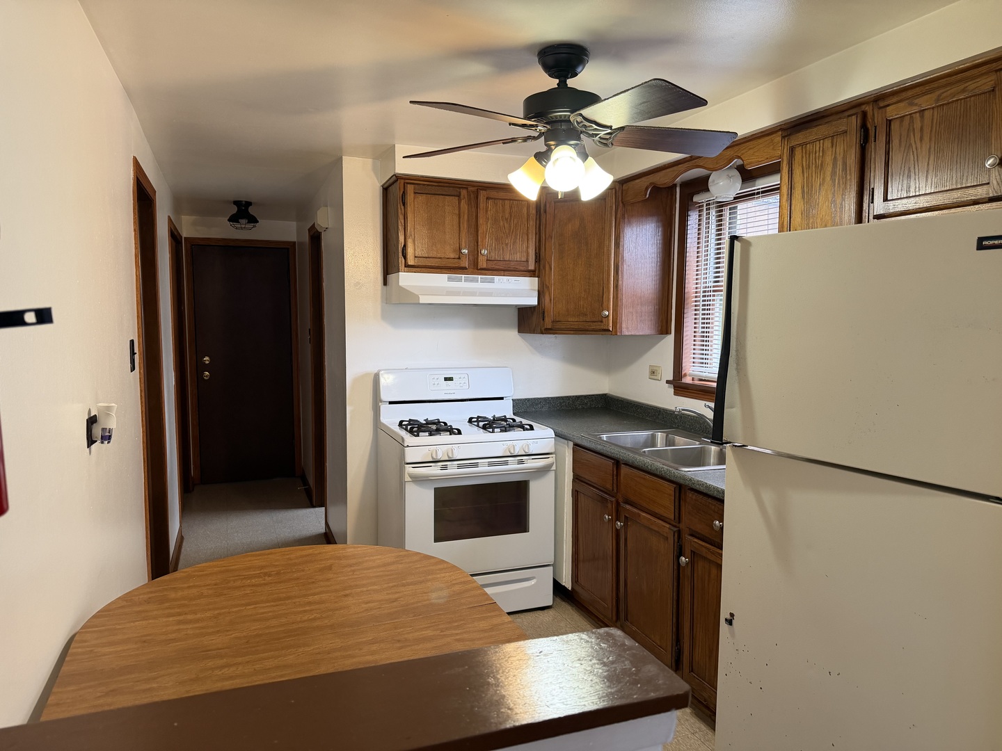 7226 W 63rd Place #1, Summit, IL