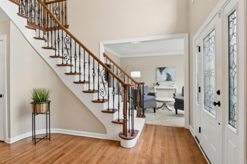 2321 Courtland Court, Aurora, IL