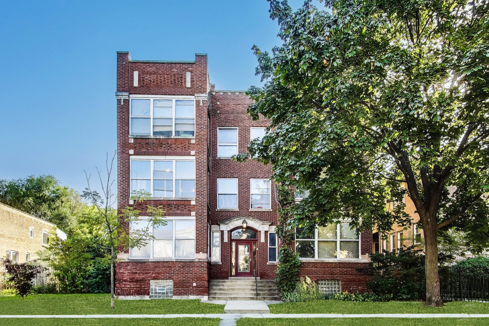6121 S Woodlawn Avenue #2, Chicago, IL