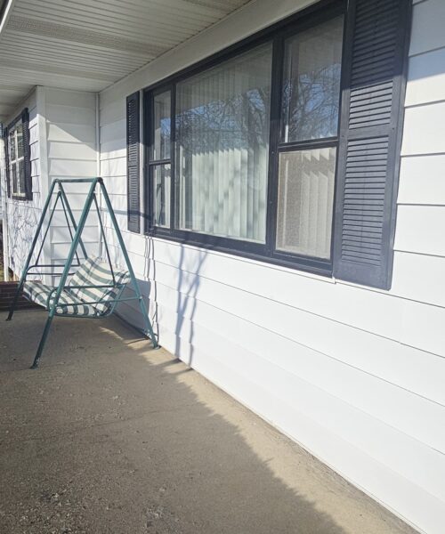 1055 Kenmore Avenue, Aurora, IL