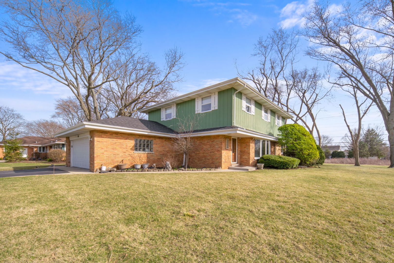 23 S Wildwood Drive, Prospect Heights, IL