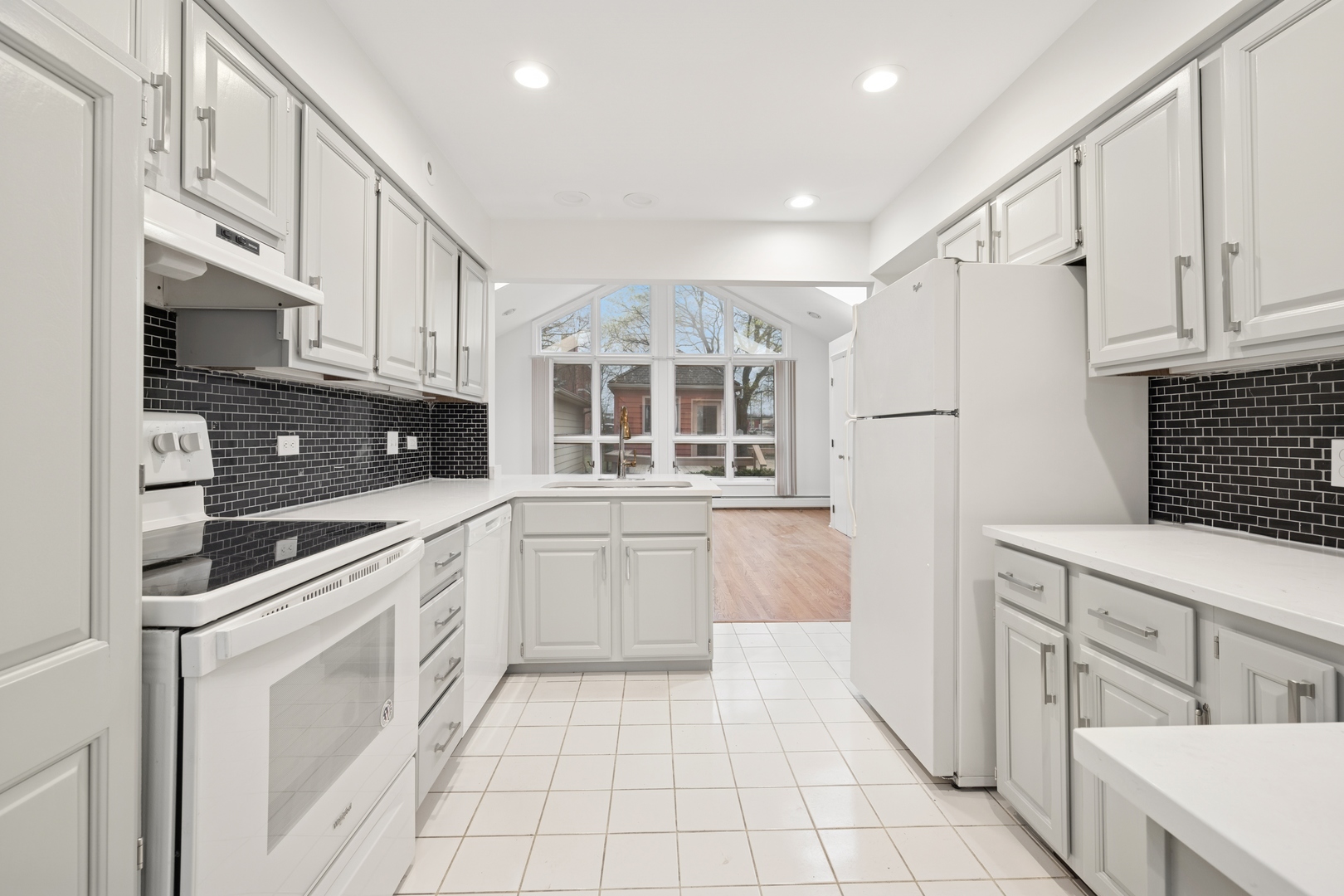 419 June Terrace, Barrington, IL