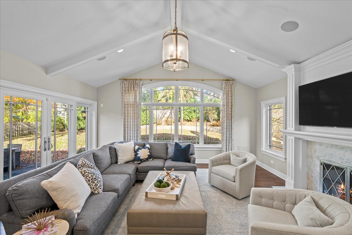 1255 Forest Glen Drive, Winnetka, IL