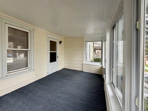 609 1st Street #1, Libertyville, IL