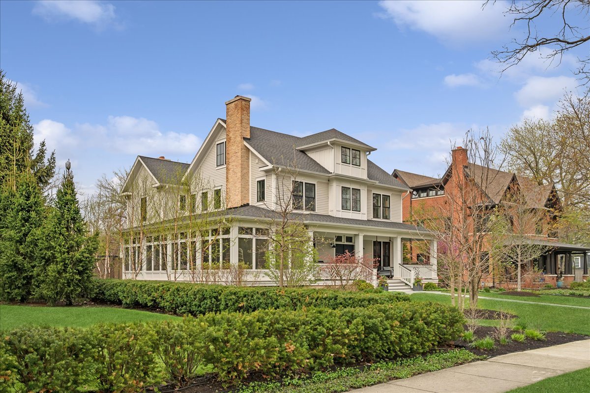 610 Forest Avenue, Wilmette, IL