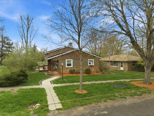 208 NW Madison Street, Hopedale, IL