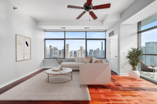 303 W OHIO Street #3703, Chicago, IL